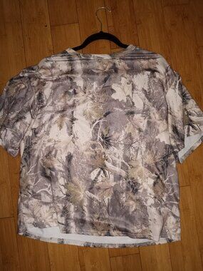 Women’s casual loose fit camo T-shirt